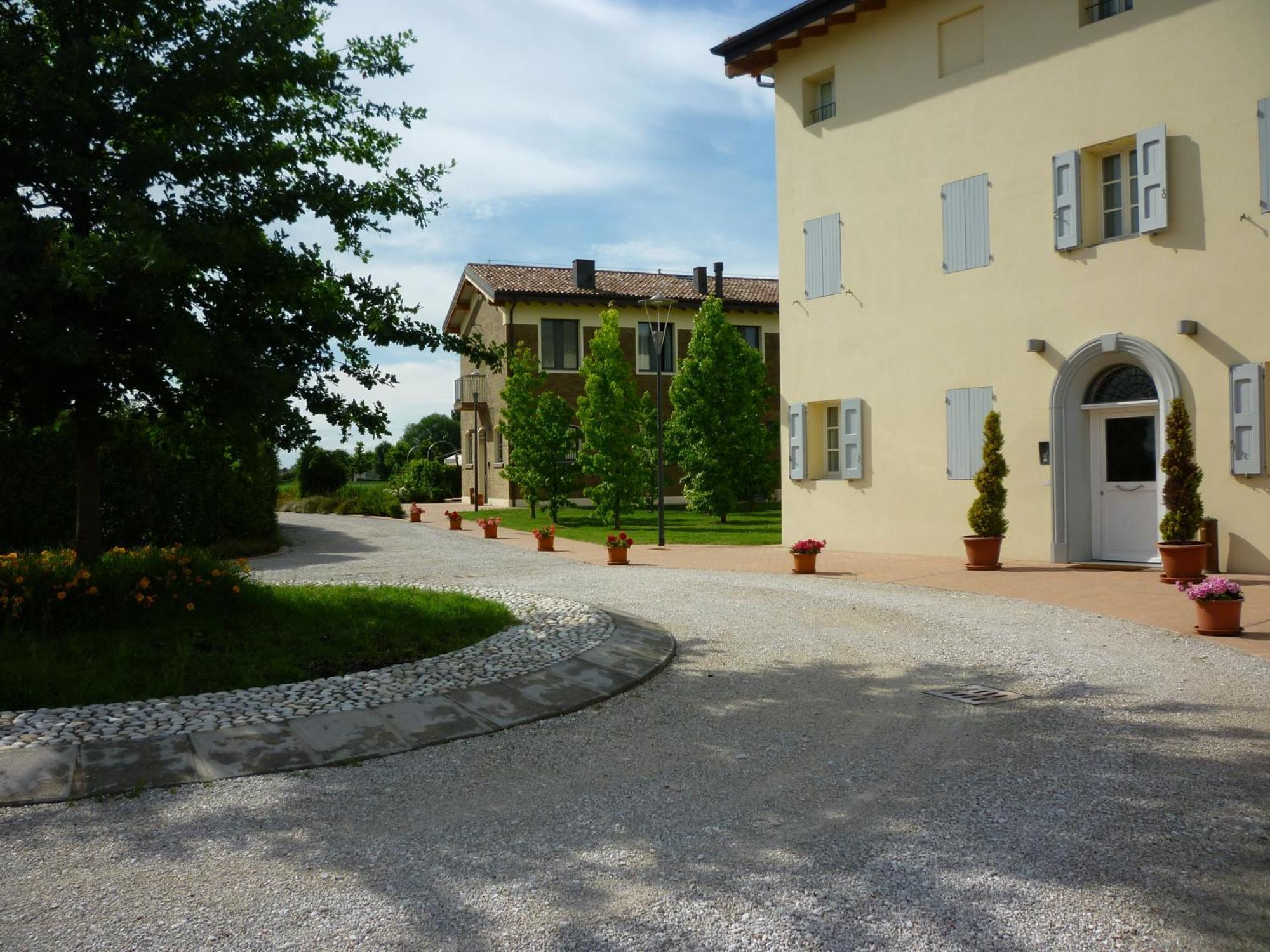 Hotel La Fornace San Vicenzo di Galliera Exterior photo